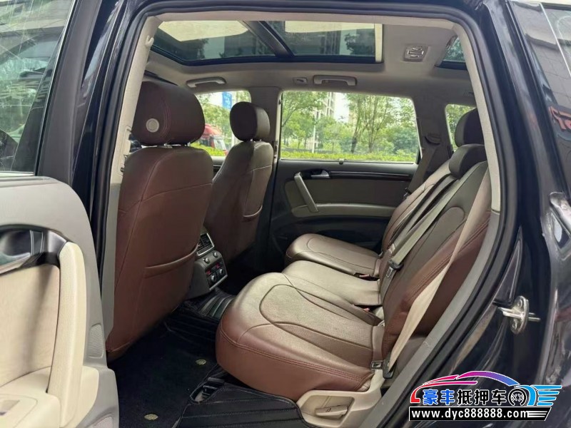 12年奥迪Q7轿车抵押车出售