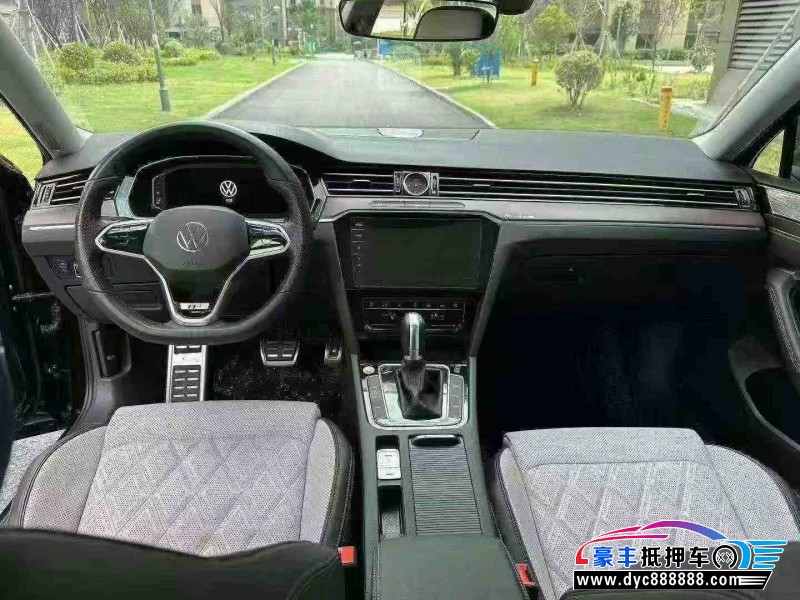 24年大众迈腾轿车抵押车出售