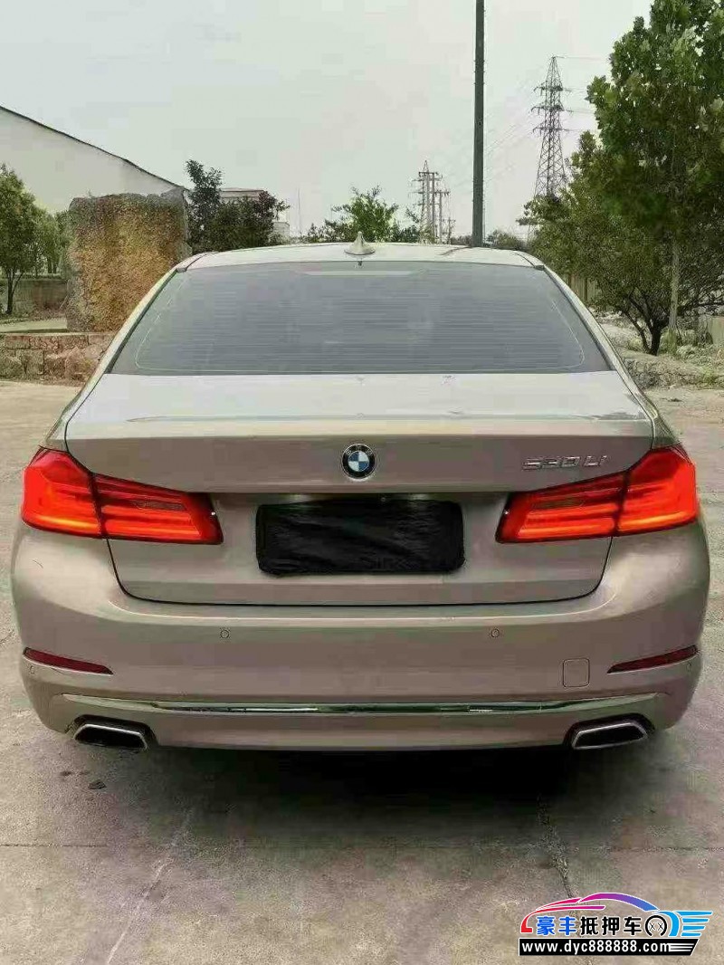 18年宝马5系轿车抵押车出售