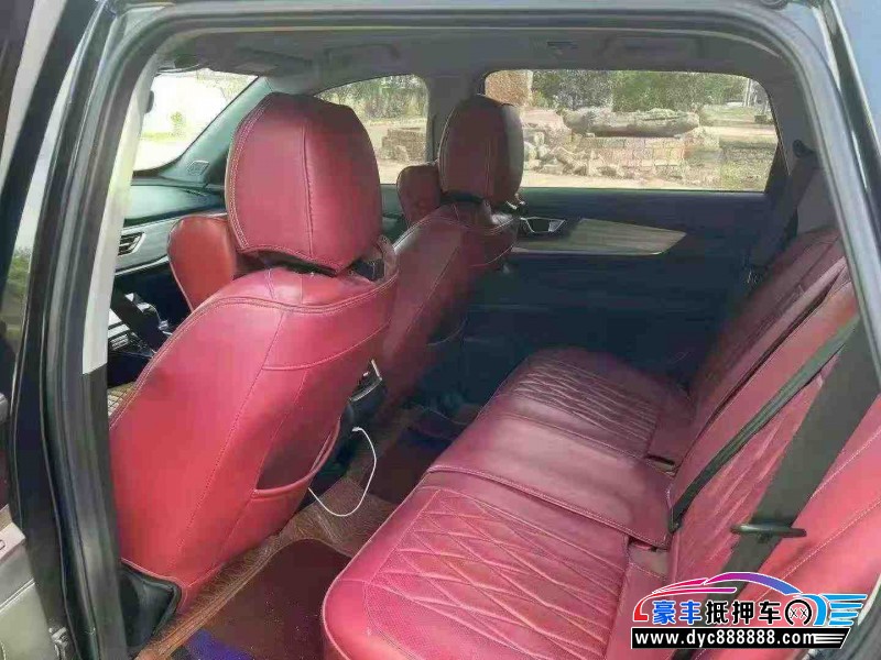 21年奇瑞瑞虎8轿车抵押车出售