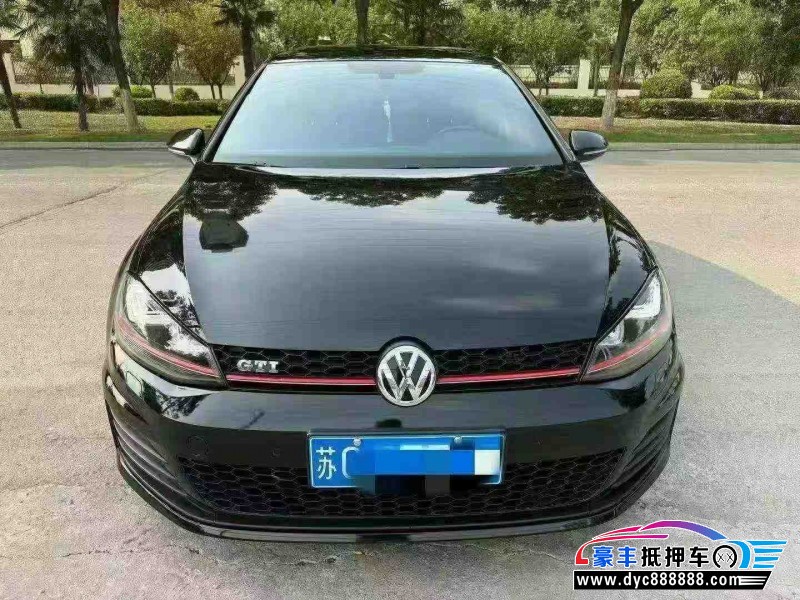 抵押车出售18年大众高尔夫轿车