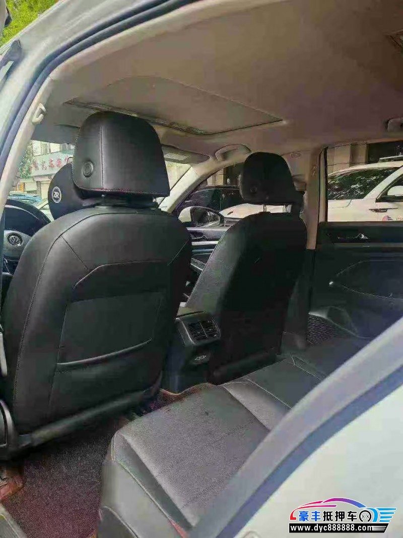 20年大众宝来轿车抵押车出售