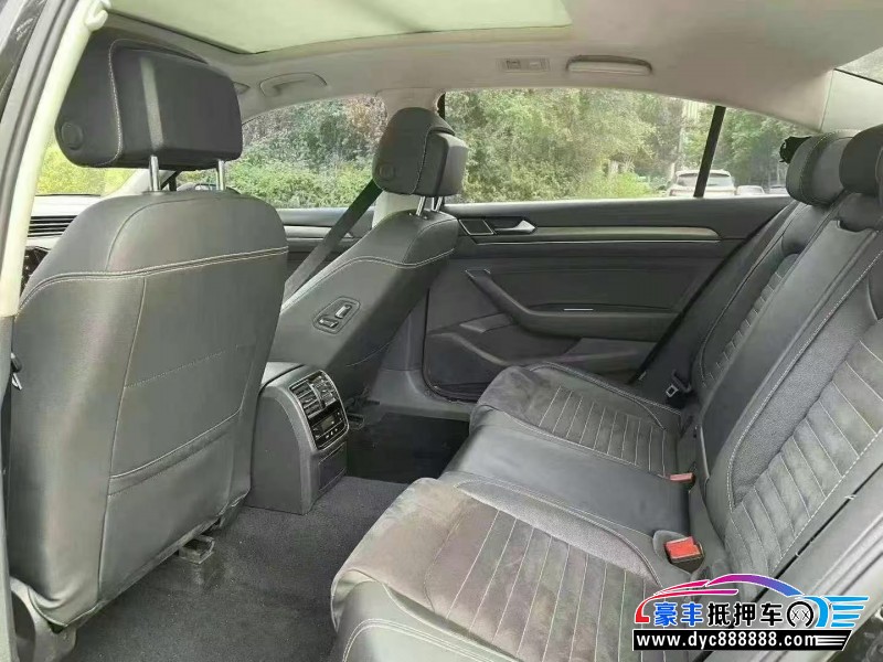 21年大众迈腾轿车抵押车出售