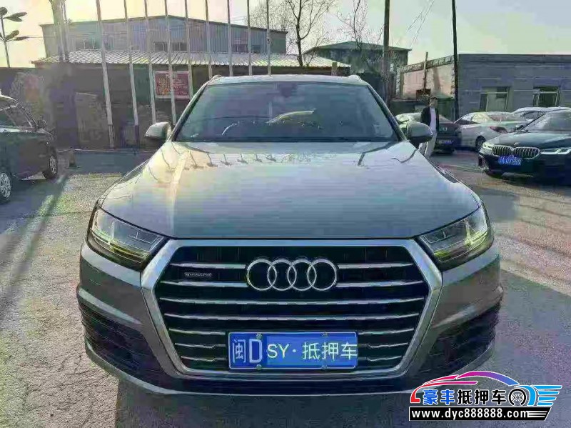16年奥迪Q7轿车抵押车出售