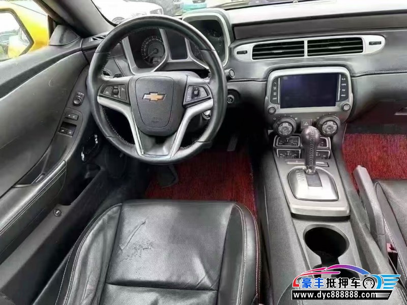 16年雪佛兰科迈罗轿车抵押车出售