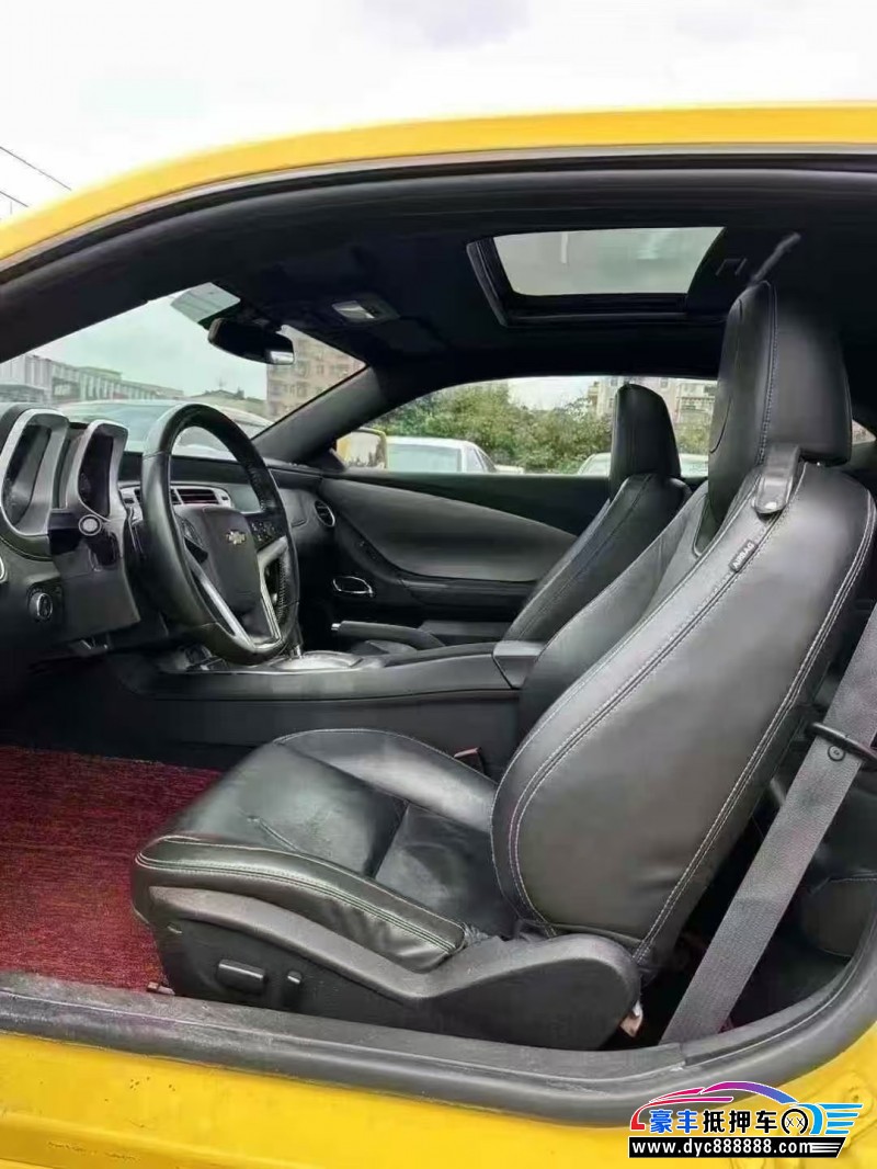 16年雪佛兰科迈罗轿车抵押车出售