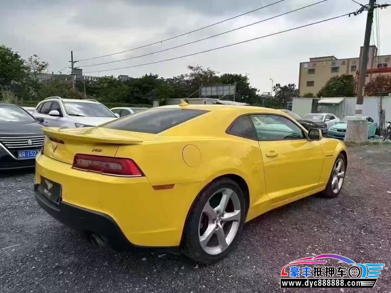 16年雪佛兰科迈罗轿车抵押车出售