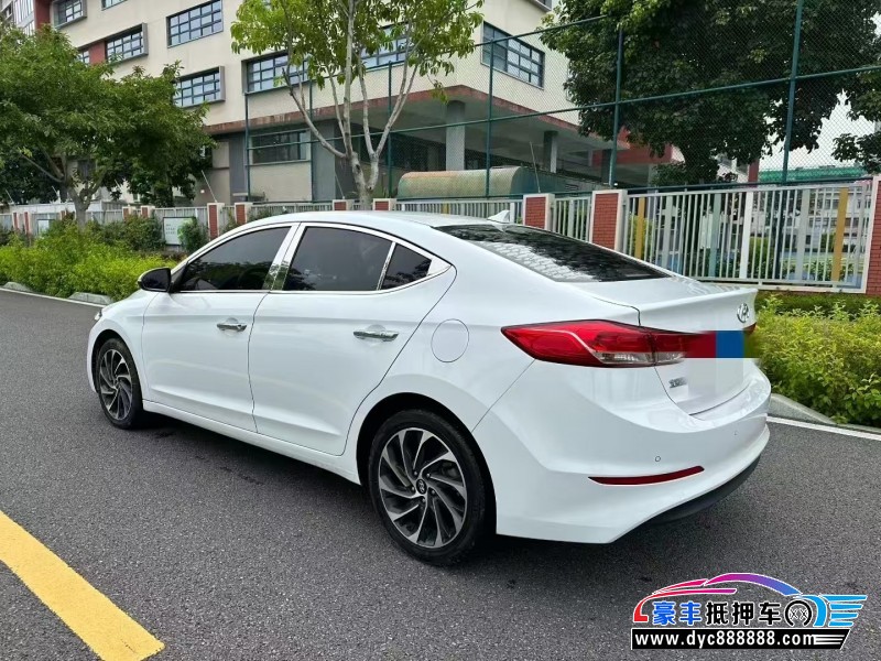 21年现代领动轿车抵押车出售