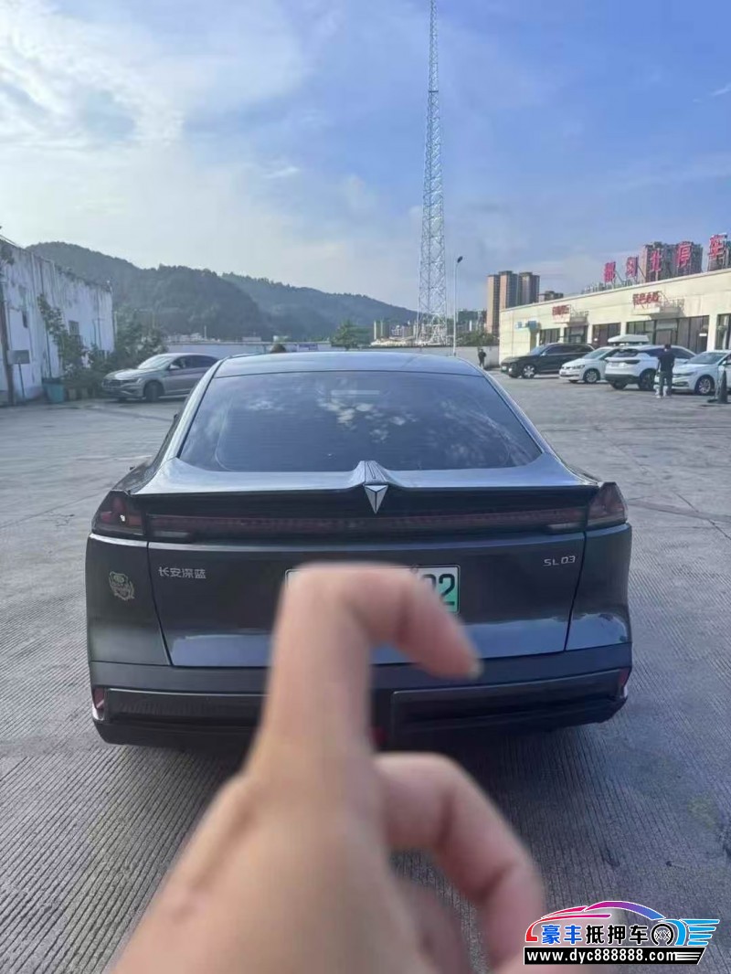 23年长安深蓝SL03轿车抵押车出售
