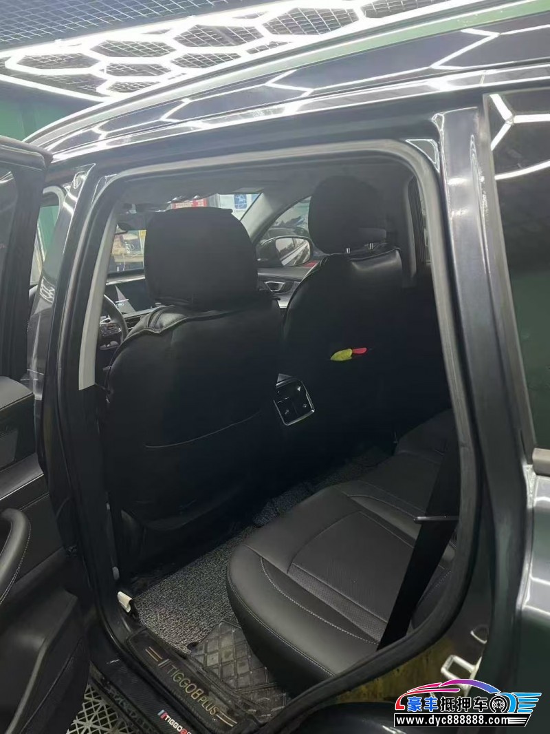 21年奇瑞瑞虎8轿车抵押车出售