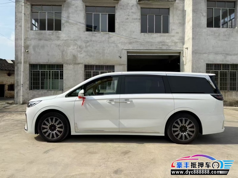 25年岚图梦想家轿车抵押车出售