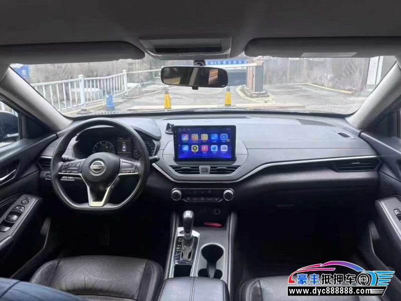 21年日产天籁轿车抵押车出售