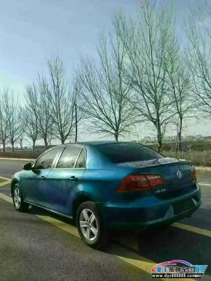 14年大众宝来轿车抵押车出售