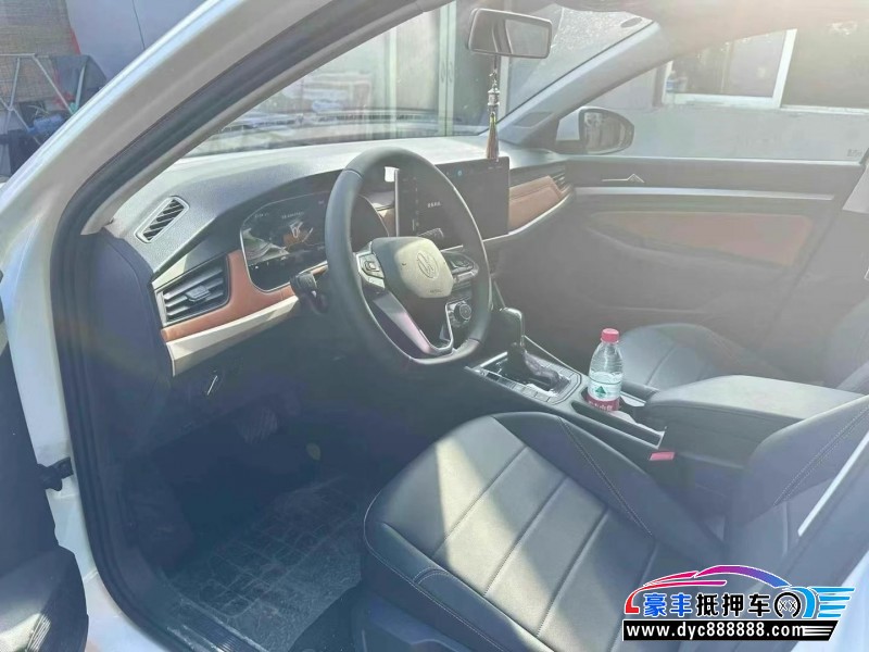 25年大众宝来轿车抵押车出售