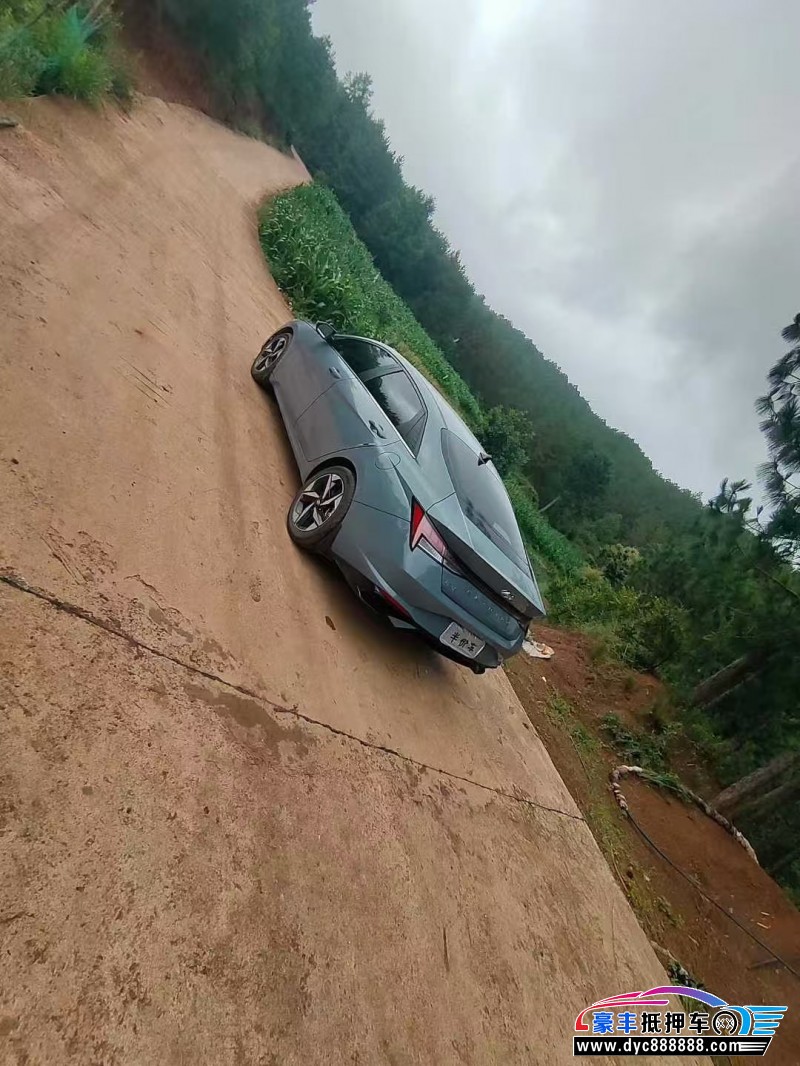 21年现代伊兰特轿车抵押车出售