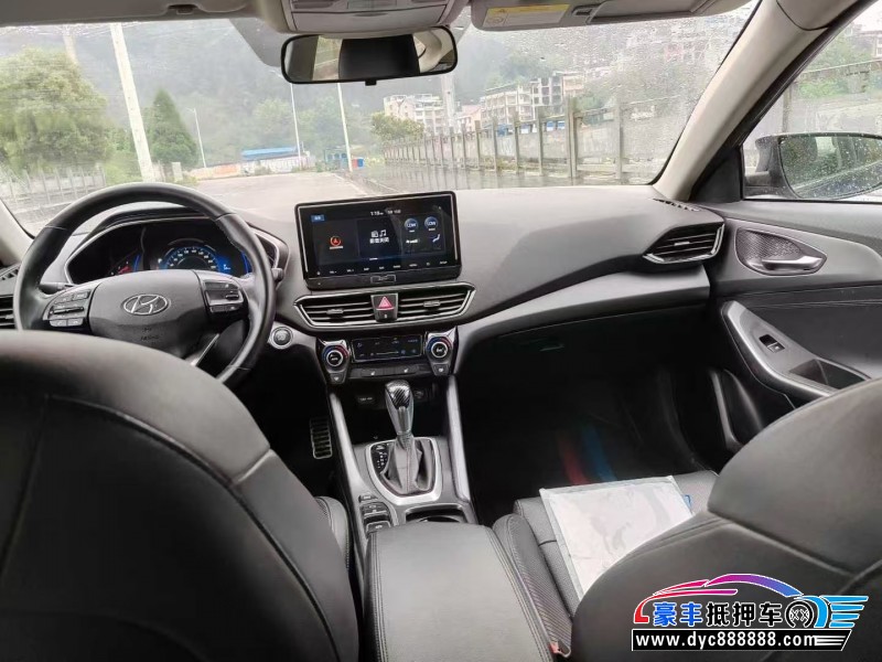 20年现代菲斯塔轿车抵押车出售