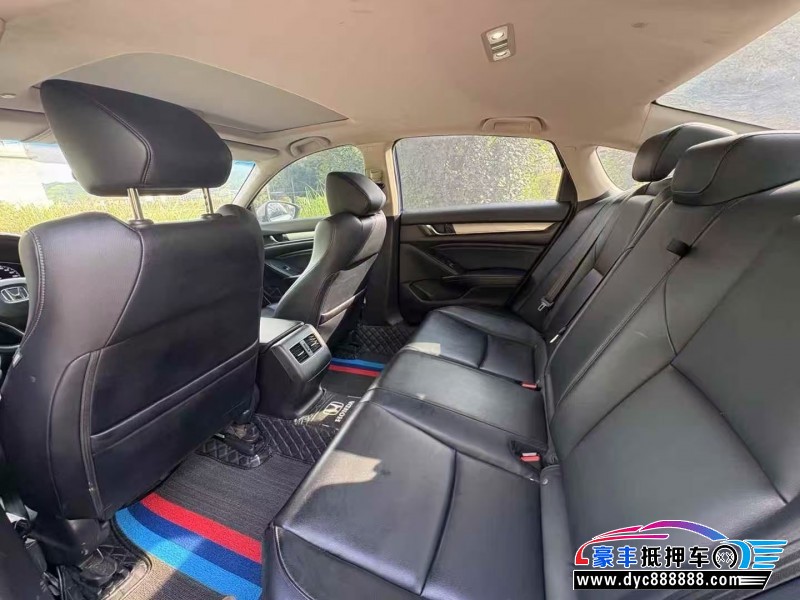 18年本田雅阁轿车抵押车出售