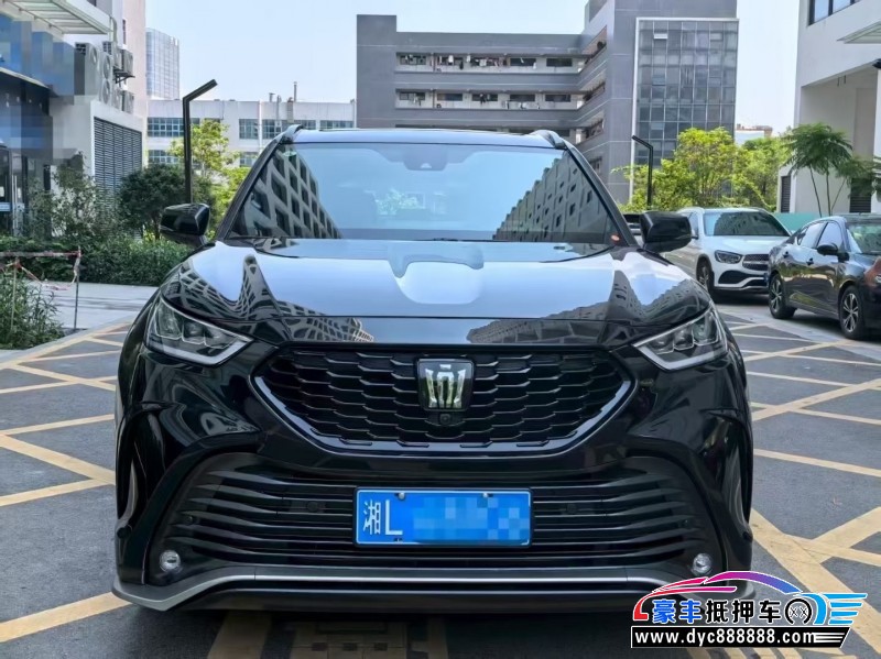 抵押车出售25年丰田皇冠轿车