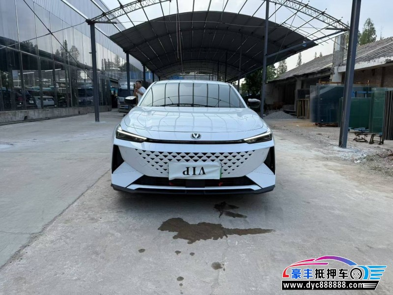 24年长安长安UNI轿车抵押车出售