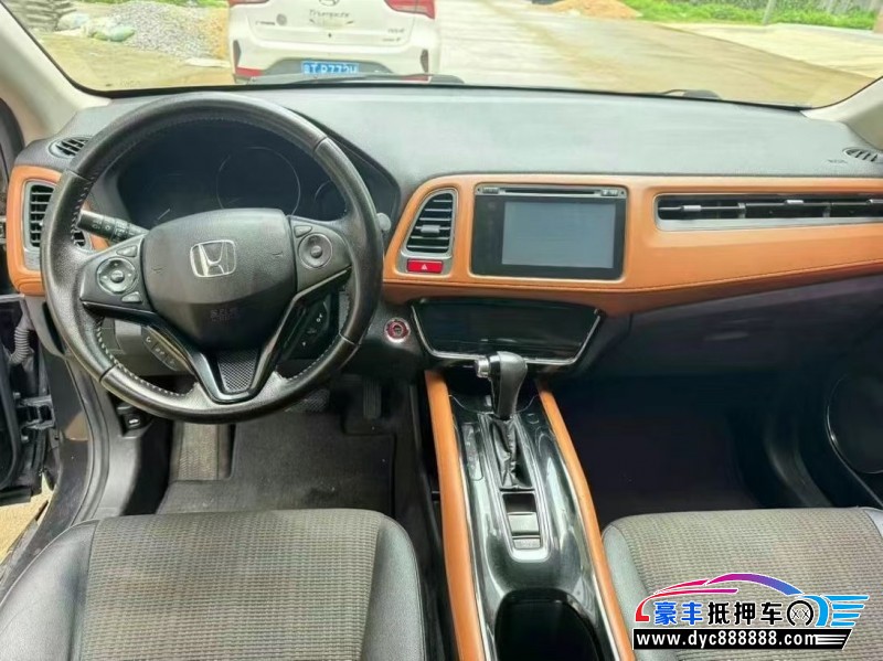 15年本田缤智轿车抵押车出售