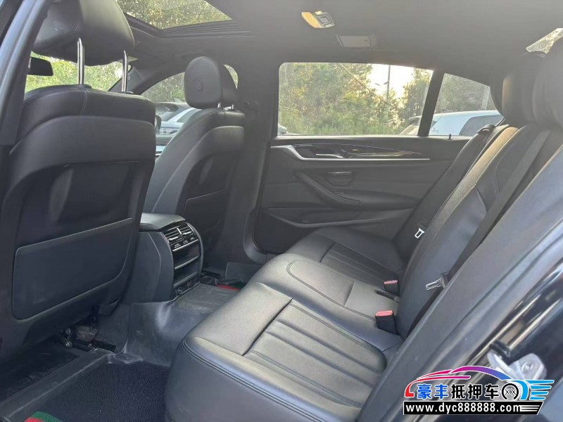 18年宝马5系轿车抵押车出售