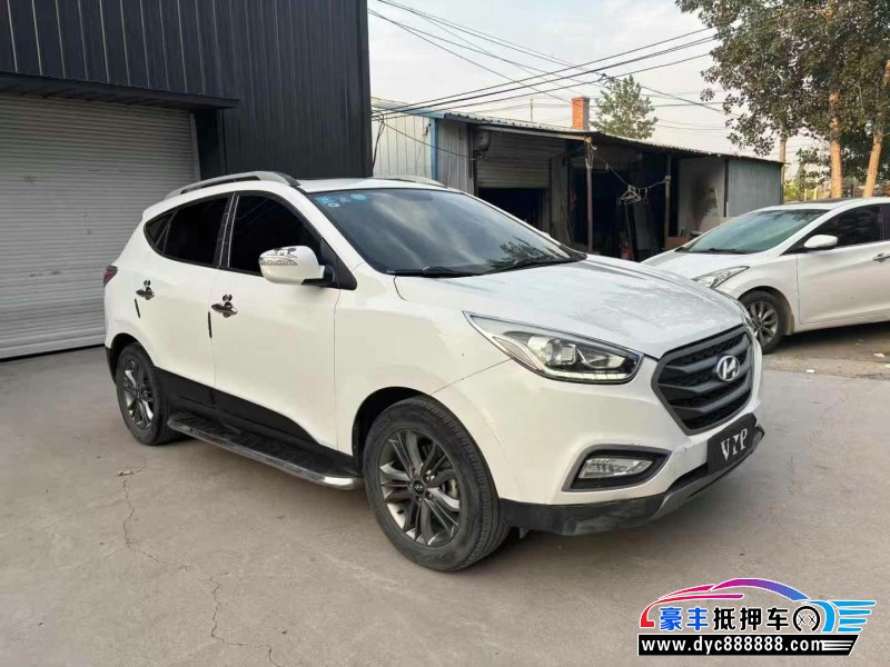 13年现代ix35轿车抵押车出售