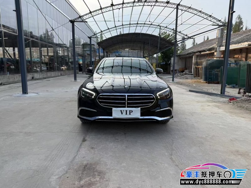 23年奔驰E轿车抵押车出售