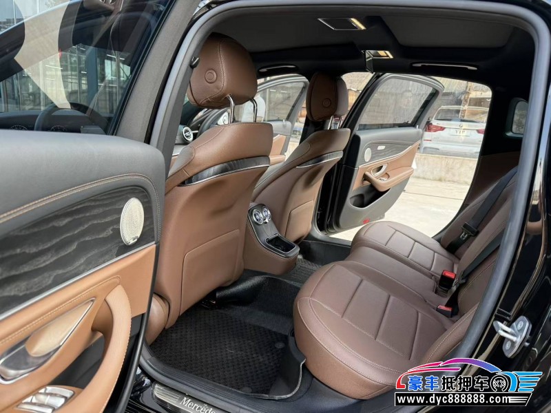 23年奔驰E轿车抵押车出售