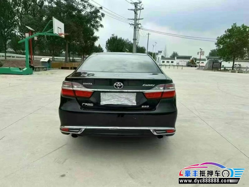 17年丰田凯美瑞轿车抵押车出售