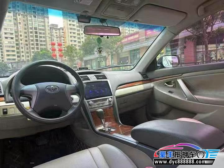 13年丰田凯美瑞轿车抵押车出售