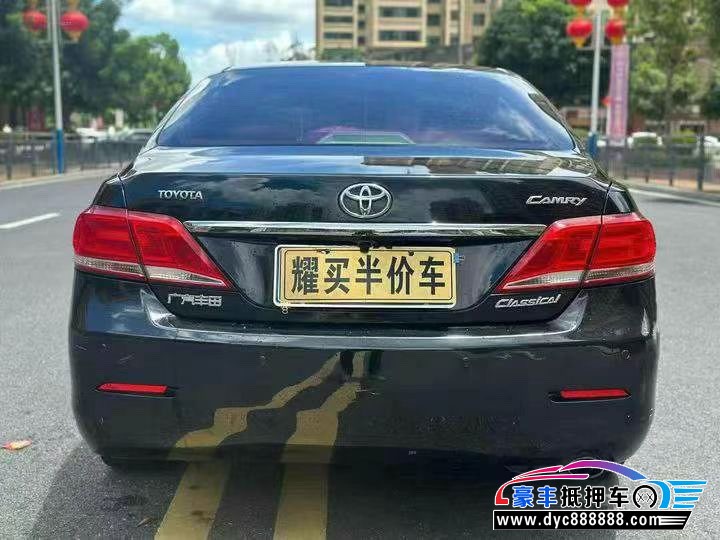 13年丰田凯美瑞轿车抵押车出售