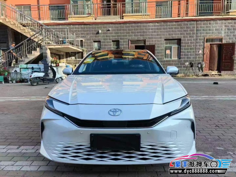 25年丰田凯美瑞轿车抵押车出售