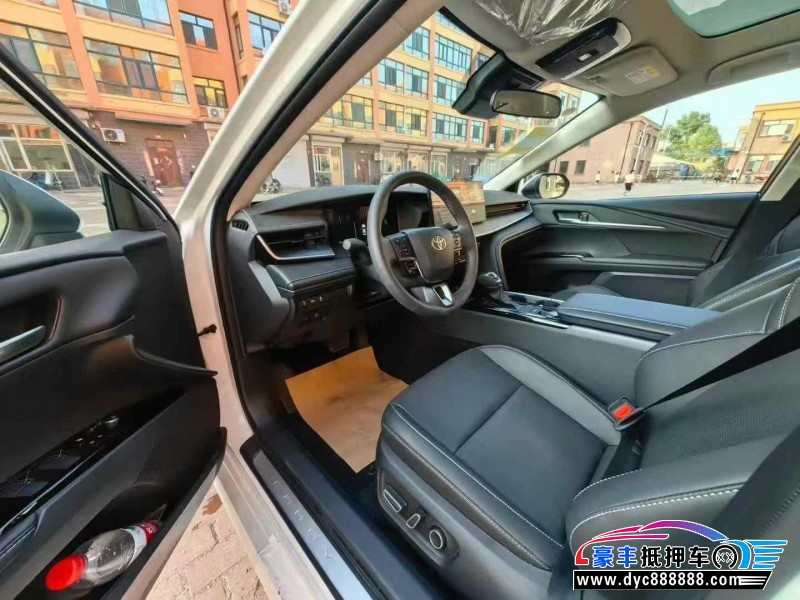 25年丰田凯美瑞轿车抵押车出售