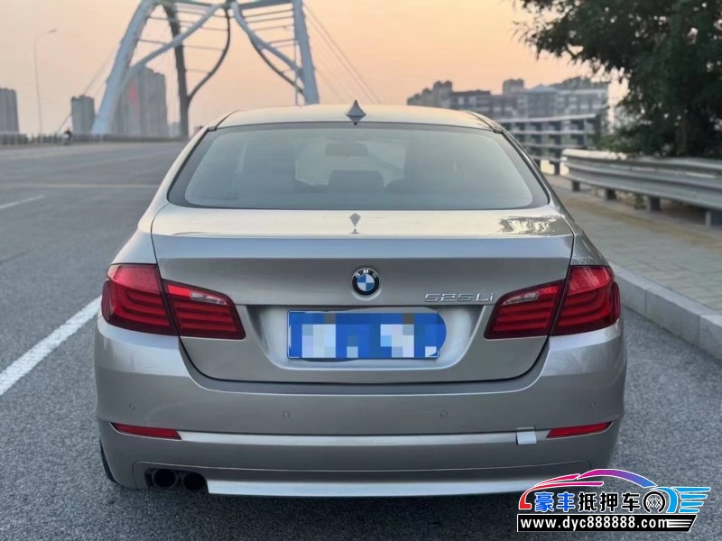 12年宝马5系轿车抵押车出售