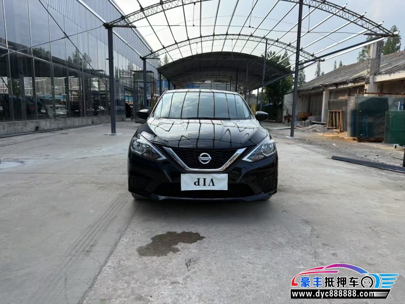 抵押车出售25年日产轩逸轿车