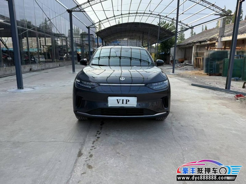 24年零跑C11轿车抵押车出售