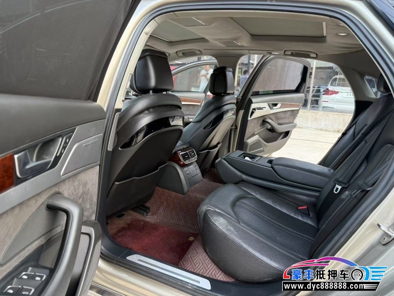 12年奥迪A8L轿车抵押车出售