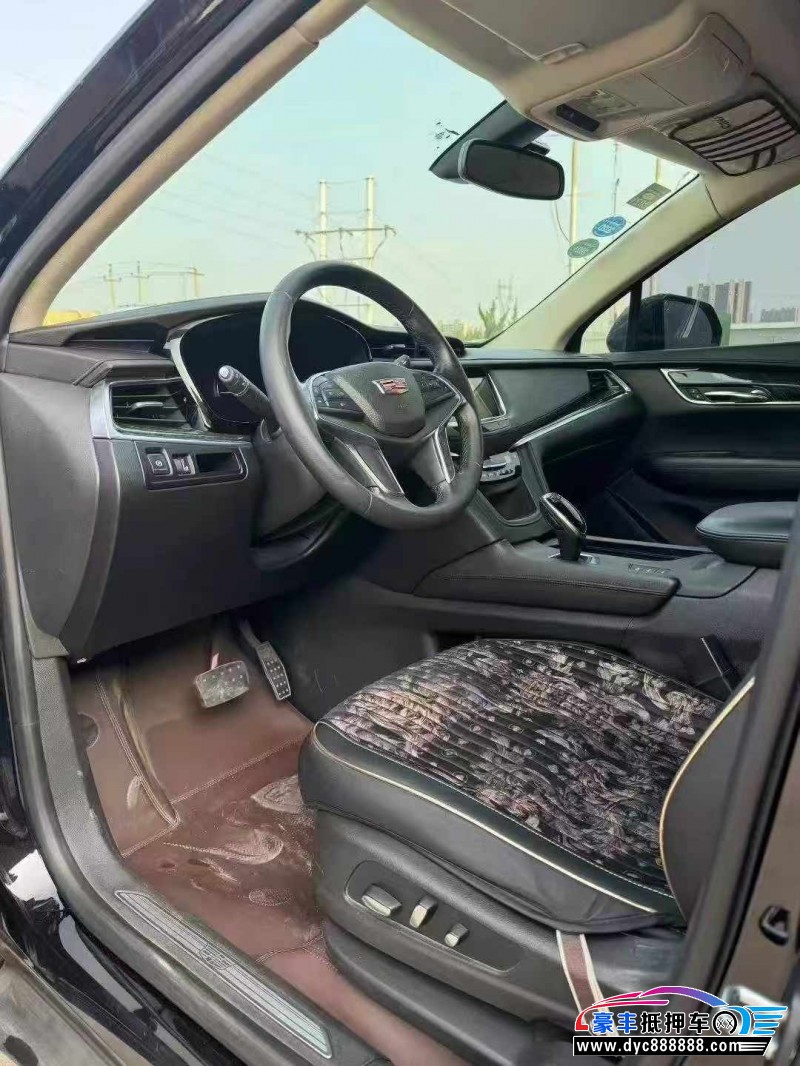 17年凯迪拉克XT5轿车抵押车出售