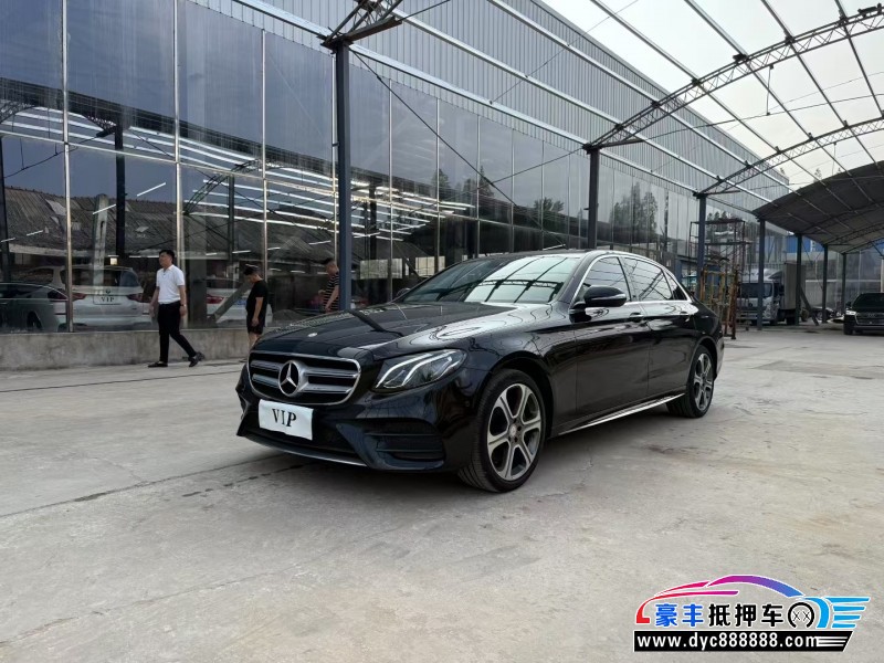 17年奔驰E轿车抵押车出售