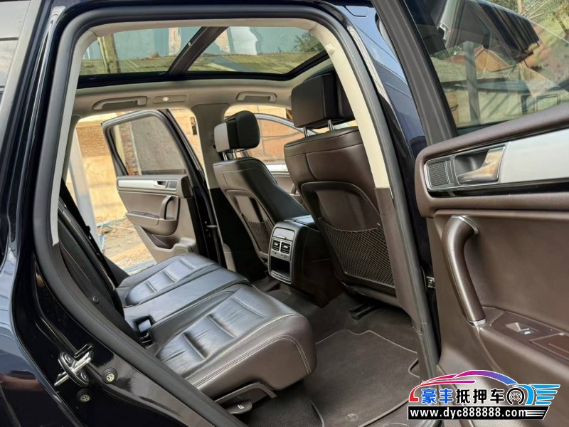 18年大众途锐轿车抵押车出售