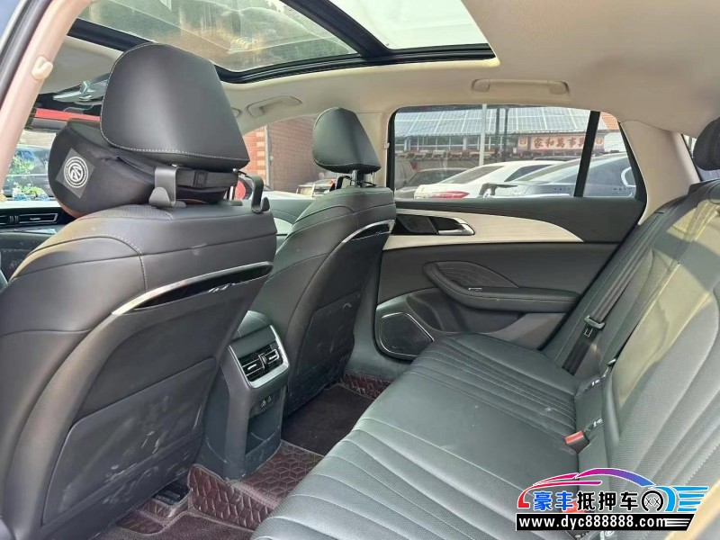 24年红旗H5轿车抵押车出售