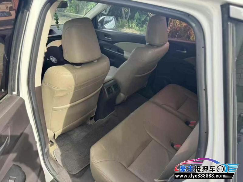 14年本田CR-V轿车抵押车出售