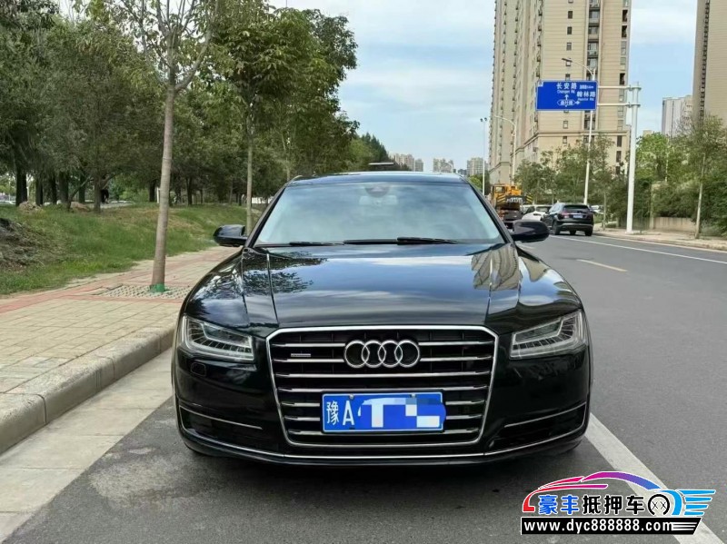 抵押车出售18年奥迪A8L轿车