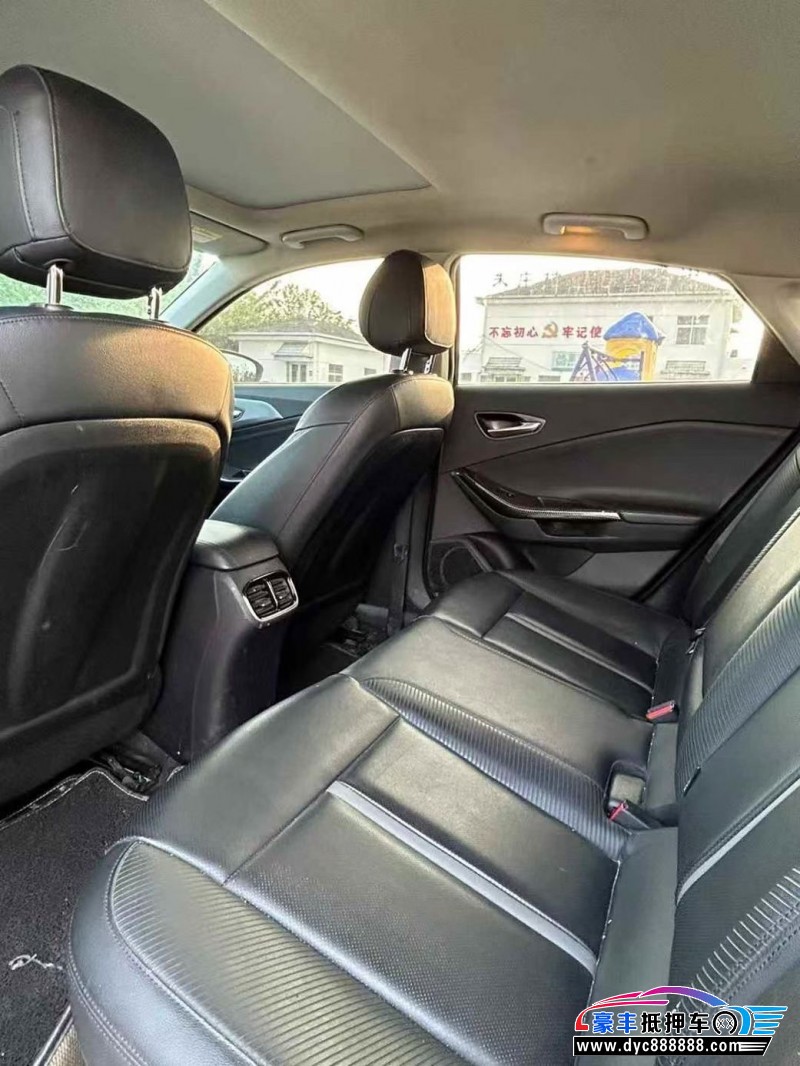 20年现代菲斯塔轿车抵押车出售