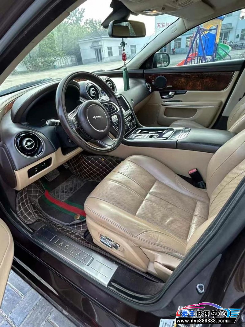 13年捷豹XJL轿车抵押车出售