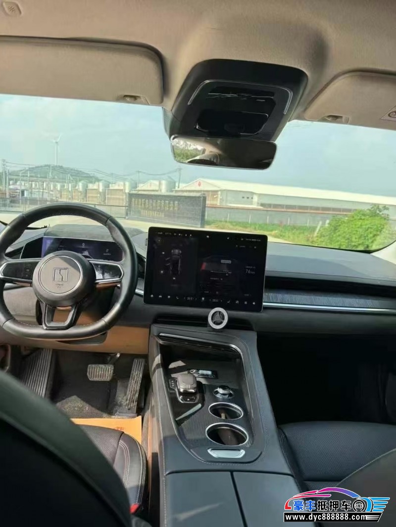 22年极氪001轿车抵押车出售