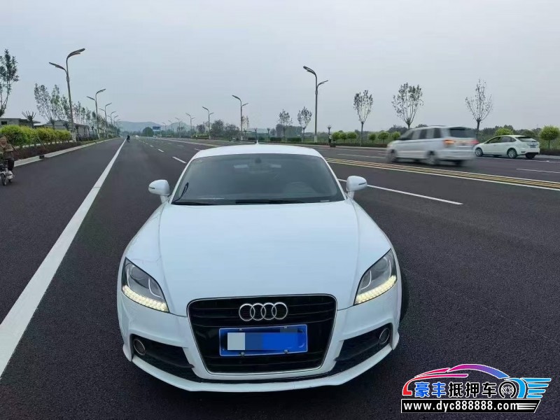 13年奥迪TT轿车抵押车出售