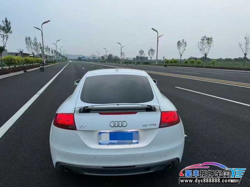 13年奥迪TT轿车抵押车出售