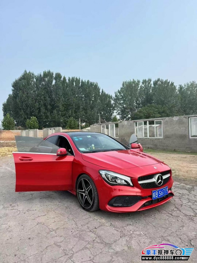 17年奔驰GLA轿车抵押车出售