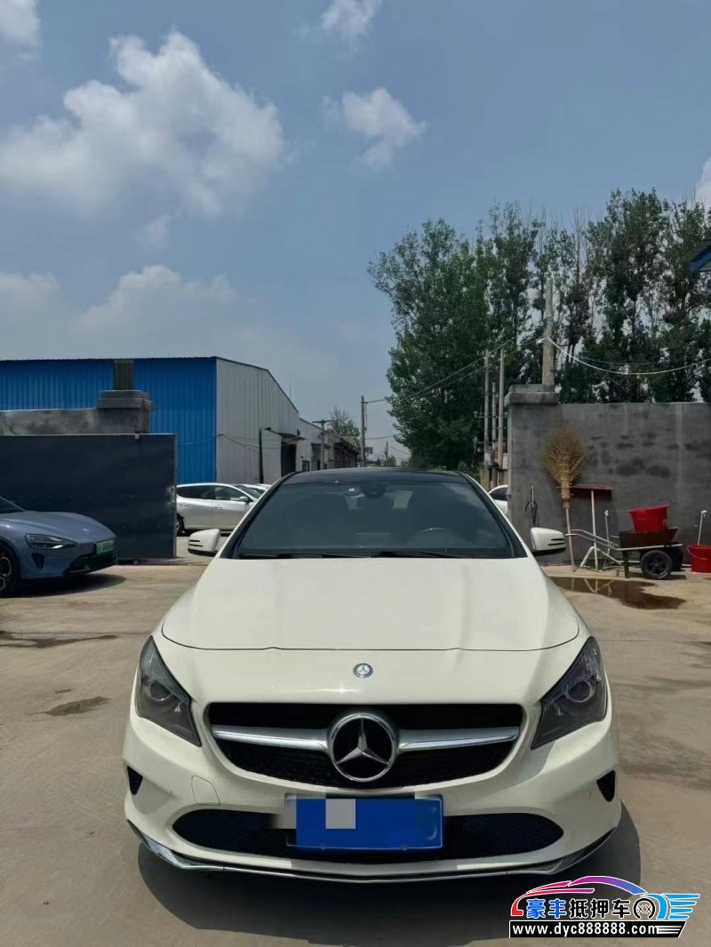 17年奔驰CLA轿车抵押车出售